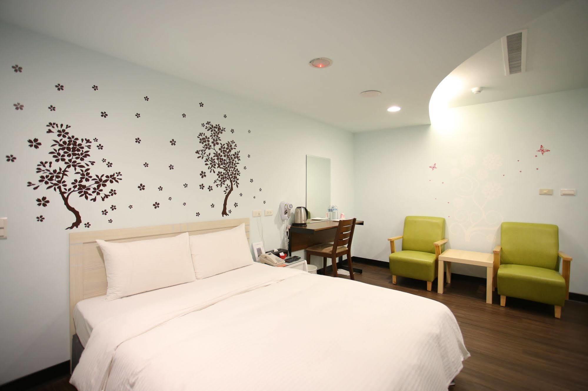 Love House Inn Taipei Exterior photo